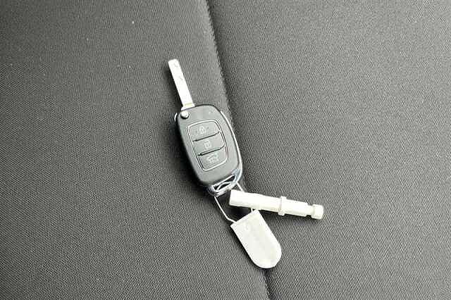 Hyundai i20 1.0 T-GDi Black Line Hatchback 5dr Petrol Manual Euro 6 (s/s) (90 ps)