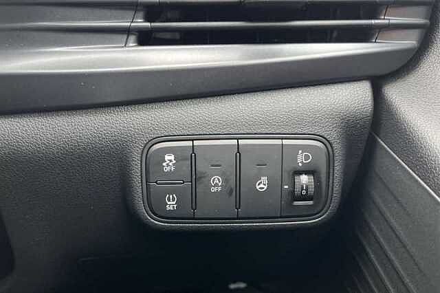 Hyundai i20 1.0 T-GDi Black Line Hatchback 5dr Petrol Manual Euro 6 (s/s) (90 ps)