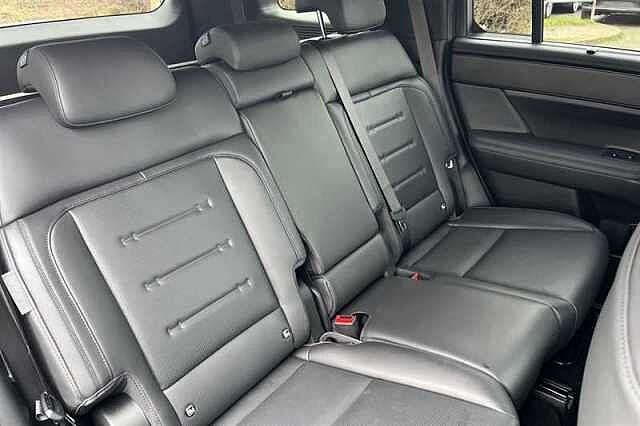 Hyundai SANTA FE 1.6 T-GDi 13.8kWh Calligraphy SUV 5dr Petrol Plug-in Hybrid Auto 4WD Euro 6 (s/s