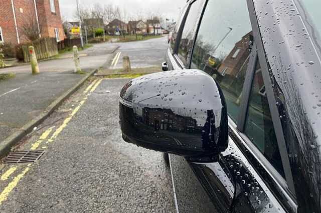 Hyundai SANTA FE 1.6 T-GDi 13.8kWh Calligraphy SUV 5dr Petrol Plug-in Hybrid Auto 4WD Euro 6 (s/s