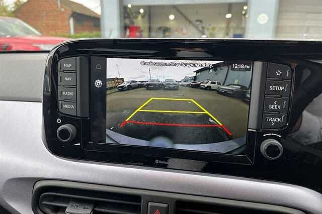 Hyundai i10 1.2 Premium Hatchback 5dr Petrol Auto Euro 6 (s/s) (79 ps)