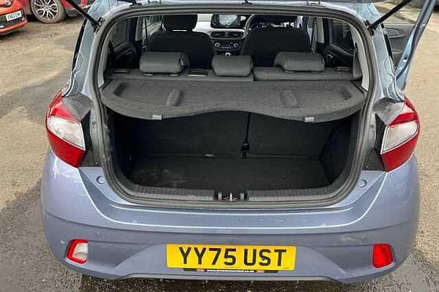 Hyundai i10 1.2 Premium Hatchback 5dr Petrol Auto Euro 6 (s/s) (79 ps)