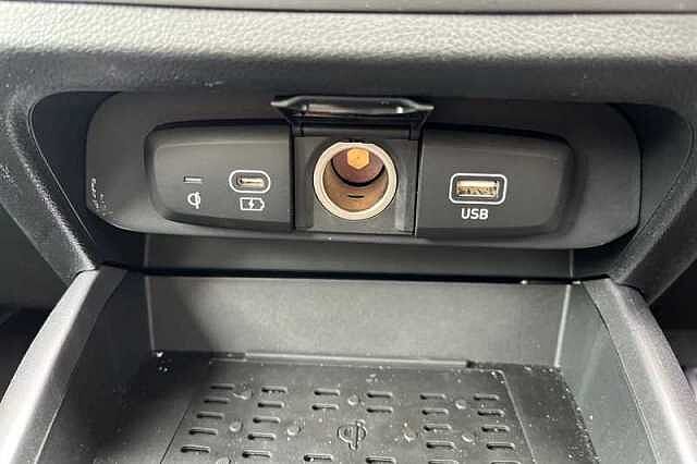 Hyundai i10 1.2 Premium Hatchback 5dr Petrol Auto Euro 6 (s/s) (79 ps)