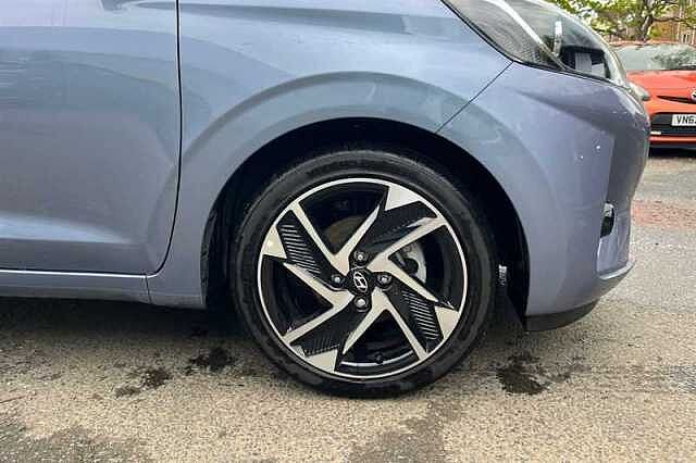 Hyundai i10 1.2 Premium Hatchback 5dr Petrol Auto Euro 6 (s/s) (79 ps)