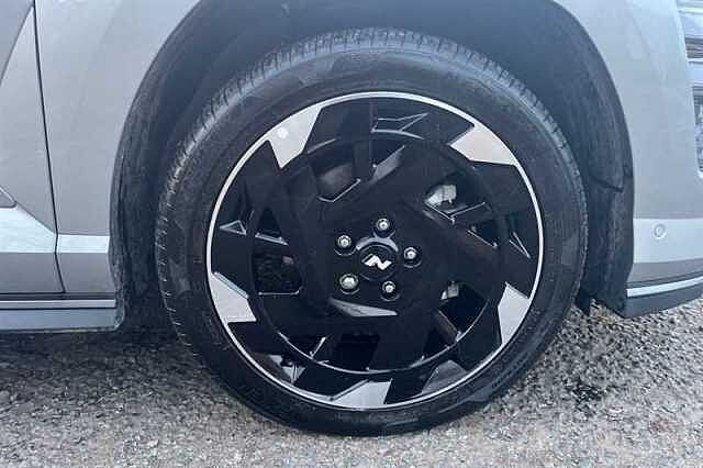 Hyundai KONA 65.4kWh N Line S SUV 5dr Electric Auto (218 ps) Silver