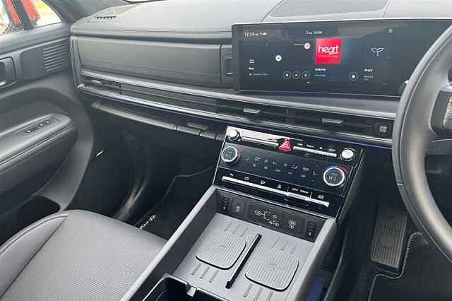 Hyundai SANTA FE 1.6 T-GDi 13.8kWh Calligraphy SUV 5dr Petrol Plug-in Hybrid Auto 4WD Euro 6 (s/s