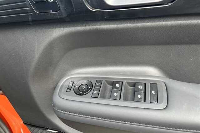 Hyundai SANTA FE 1.6 T-GDi 13.8kWh Calligraphy SUV 5dr Petrol Plug-in Hybrid Auto 4WD Euro 6 (s/s