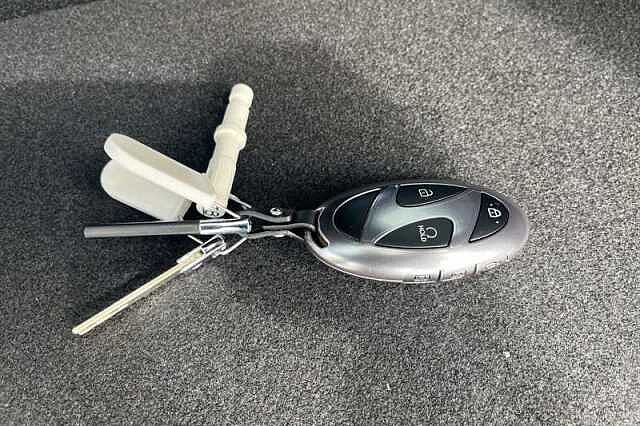 Hyundai SANTA FE 1.6 T-GDi 13.8kWh Calligraphy SUV 5dr Petrol Plug-in Hybrid Auto 4WD Euro 6 (s/s