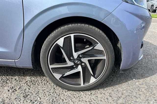 Hyundai I10 1.2 Premium Hatchback 5dr Petrol Auto Euro 6 (s/s) (79 ps) Blue