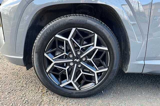 Hyundai TUCSON 1.6 h T-GDi N Line SUV 5dr Petrol Hybrid Auto Euro 6 (s/s) (230 ps) Grey