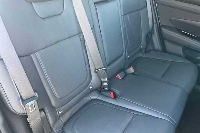 Hyundai TUCSON 1.6 T-GDi 13.8kWh Ultimate SUV 5dr Petrol Plug-in Hybrid Auto 4WD Euro 6 (s/s) ( Silver