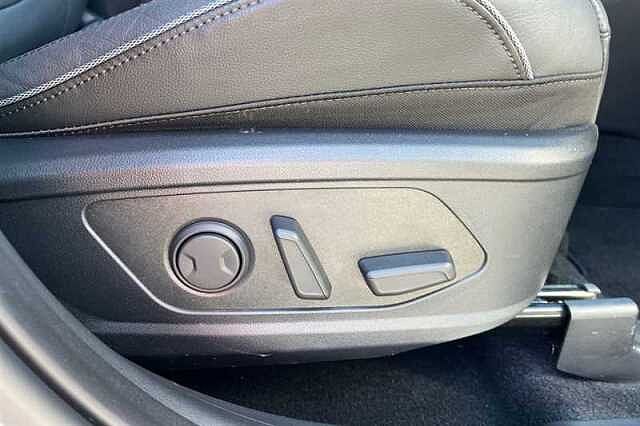 Hyundai TUCSON 1.6 T-GDi 13.8kWh Ultimate SUV 5dr Petrol Plug-in Hybrid Auto 4WD Euro 6 (s/s) ( Silver