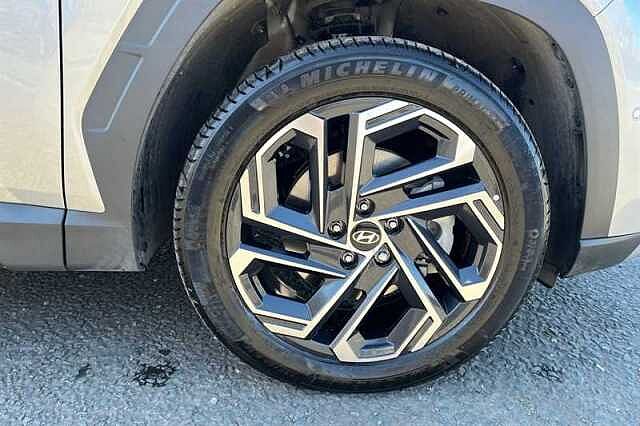 Hyundai TUCSON 1.6 T-GDi 13.8kWh Ultimate SUV 5dr Petrol Plug-in Hybrid Auto 4WD Euro 6 (s/s) ( Silver
