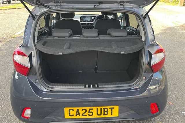 Hyundai I10 1.0 Premium Hatchback 5dr Petrol Manual Euro 6 (s/s) (63 ps) Grey