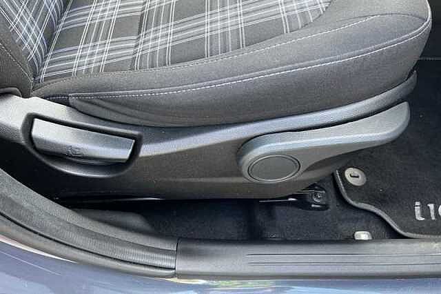 Hyundai I10 1.0 Premium Hatchback 5dr Petrol Manual Euro 6 (s/s) (63 ps) Grey