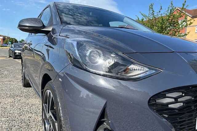 Hyundai I10 1.0 Premium Hatchback 5dr Petrol Manual Euro 6 (s/s) (63 ps) Grey