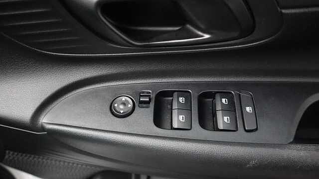 Hyundai i20 1.0 T-GDi MHEV SE Connect Hatchback 5dr Petrol Hybrid DCT Euro 6 (s/s) (100 ps)