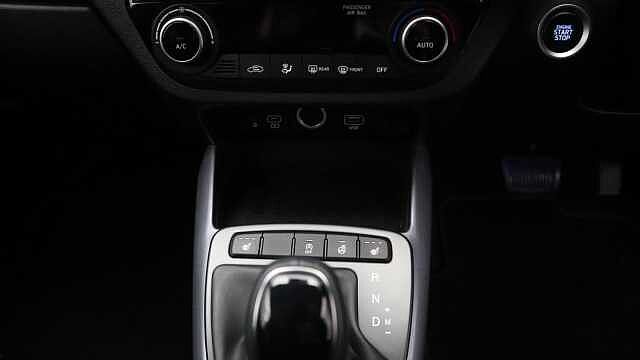 Hyundai i10 1.0 Premium Hatchback 5dr Petrol Auto Euro 6 (s/s) (63 ps)