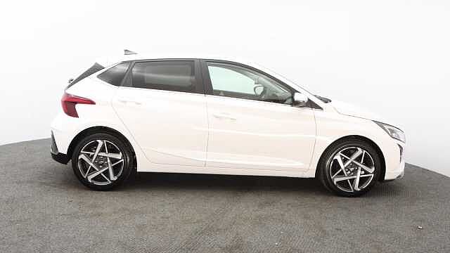 Hyundai I20 1.0 T-GDi Premium Hatchback 5dr Petrol DCT Euro 6 (s/s) (100 ps) White