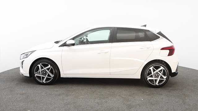 Hyundai I20 1.0 T-GDi Premium Hatchback 5dr Petrol DCT Euro 6 (s/s) (100 ps) White