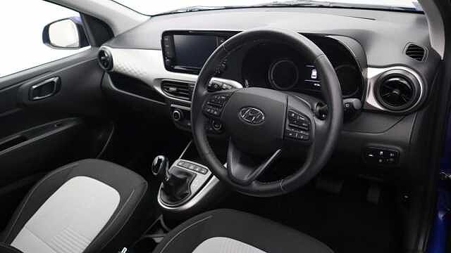 Hyundai I10 1.2 Premium Hatchback 5dr Petrol Auto Euro 6 (s/s) (84 ps) Blue
