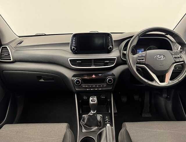 Hyundai TUCSON 1.6 GDi SE Nav 5dr 2WD Red