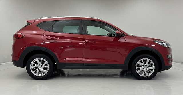 Hyundai TUCSON 1.6 GDi SE Nav 5dr 2WD Red