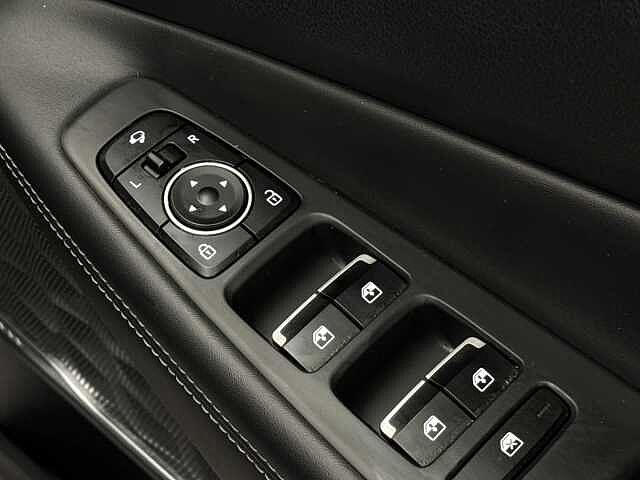 Hyundai Santa Fe 1.6 TGDi Hybrid Ultimate 5dr 4WD Auto