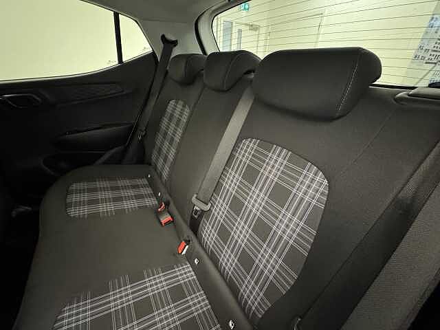 Hyundai i10 1.0 MPi Premium 5dr Auto