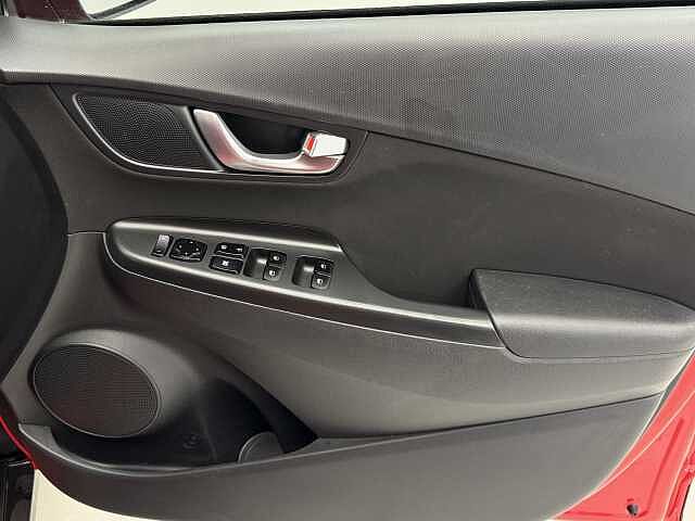 Hyundai KONA 1.0 TGDi 48V MHEV SE Connect 5dr Red