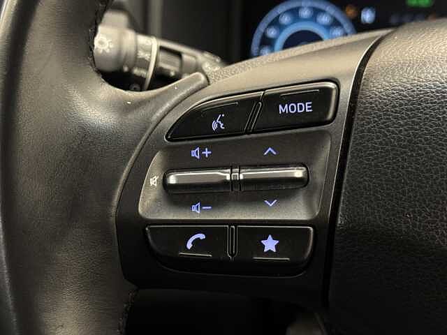 Hyundai KONA 1.0 TGDi 48V MHEV SE Connect 5dr Red