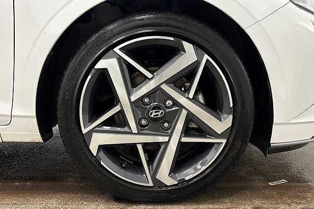 Hyundai I20 1.0T GDi Premium 5dr DCT White