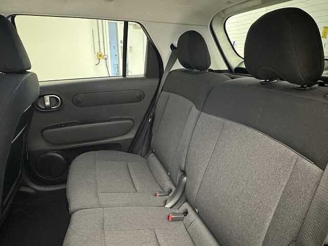 Hyundai INSTER 85kW 02 49kWh 5dr Auto Beige