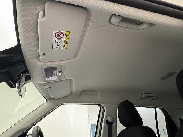 Hyundai INSTER 85kW 02 49kWh 5dr Auto Beige