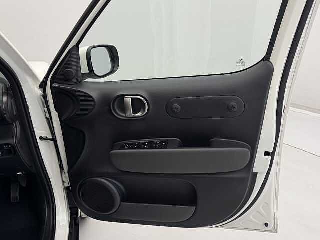 Hyundai INSTER 85kW 02 49kWh 5dr Auto Beige