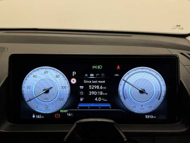 Hyundai INSTER 85kW 02 49kWh 5dr Auto Beige