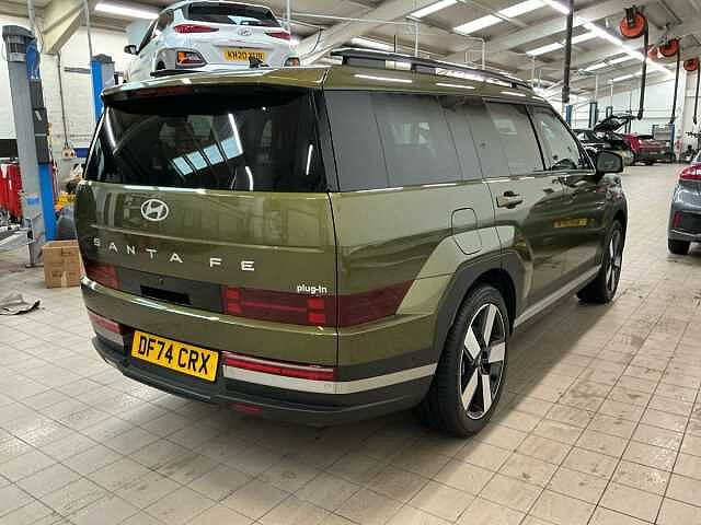 Hyundai Santa Fe 1.6 TGDi Plug-in Hybrid Ultimate 5dr 4WD Auto