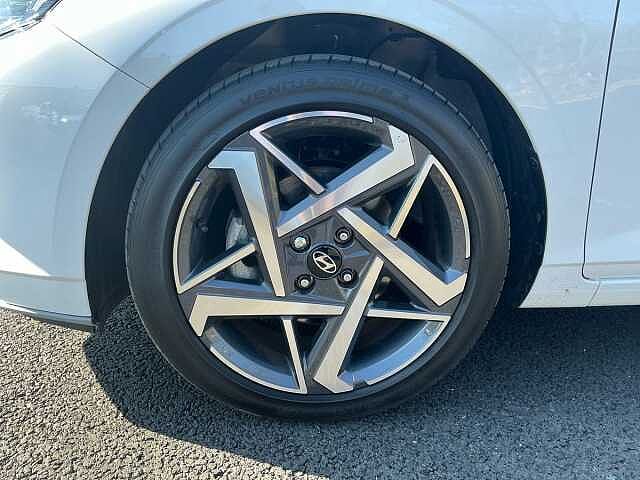 Hyundai i20 1.0T GDi Premium 5dr DCT