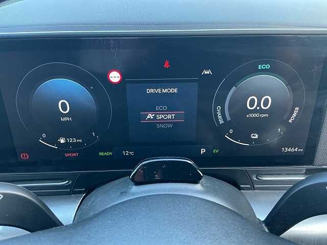 Hyundai KONA 1.6 Hybrid 129 Ultimate 5dr DCT Black