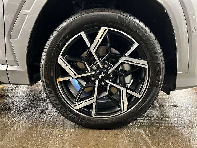 Hyundai TUCSON 1.6T Hybrid N Line S 5dr Auto Silver