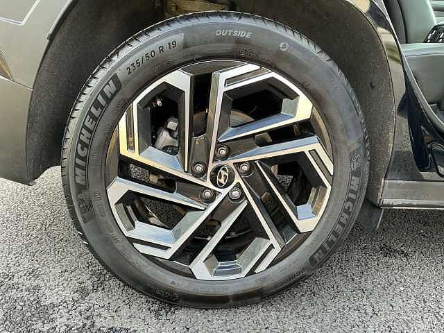 Hyundai TUCSON 1.6T Plug-in Hybrid Ultimate 5dr Auto Black