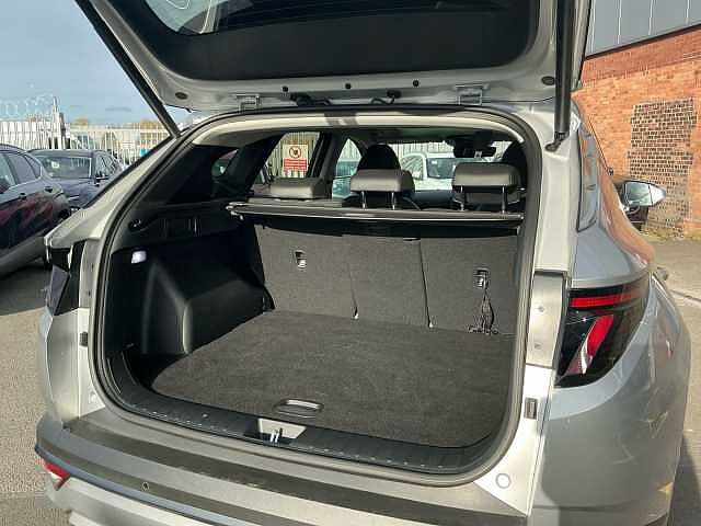 Hyundai TUCSON 1.6T Hybrid Ultimate 5dr Auto Silver
