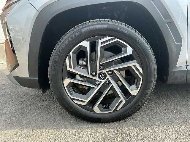Hyundai TUCSON 1.6T Hybrid Ultimate 5dr Auto Silver