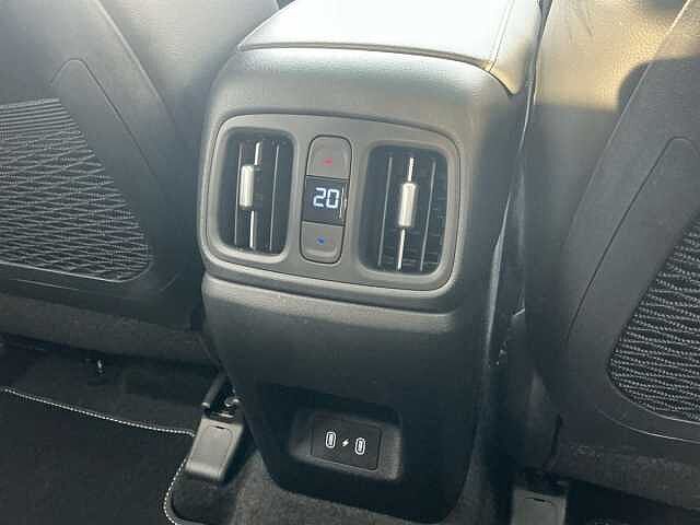 Hyundai TUCSON 1.6T Hybrid Ultimate 5dr Auto Silver