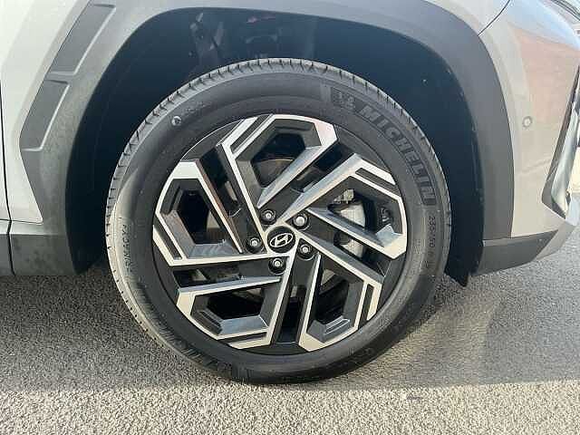 Hyundai TUCSON 1.6T Hybrid Ultimate 5dr Auto Silver