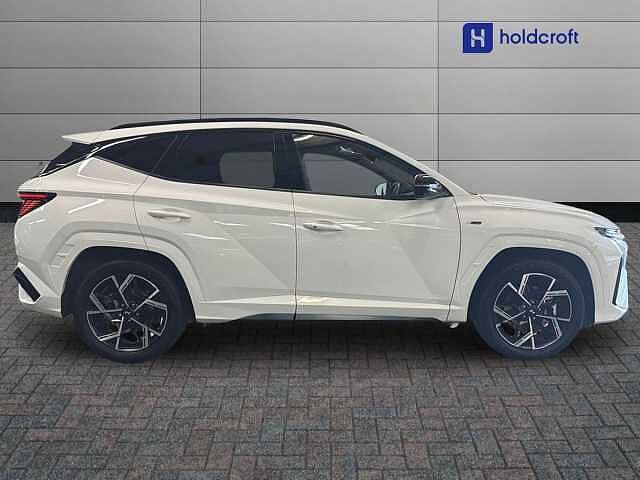 Hyundai TUCSON 1.6T Hybrid N Line S 5dr Auto White
