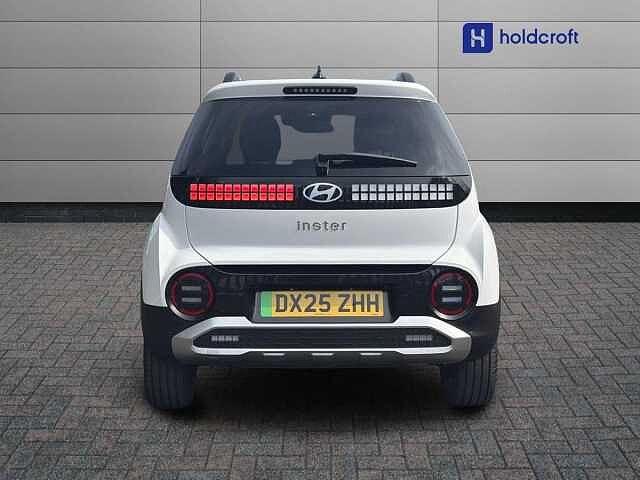 Hyundai INSTER 85kW 02 49kWh 5dr Auto White