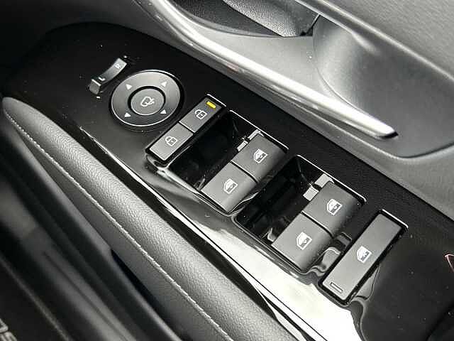 Hyundai TUCSON 1.6T 239 Hybrid Ultimate 5dr Auto White
