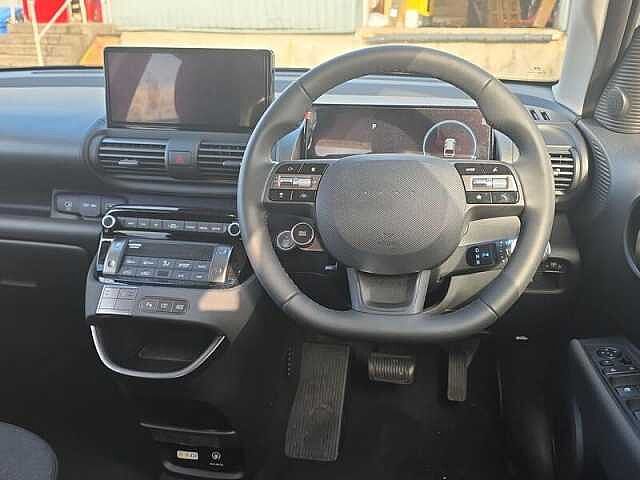 Hyundai INSTER Long Range 49kWh 02 5dr Automatic