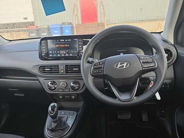 Hyundai i10 1.0 Advance 5dr Automatic